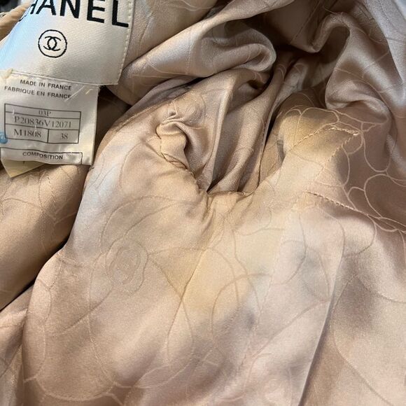 CHANEL Textured Tweed Suit Size 38 - Picture 13 of 14